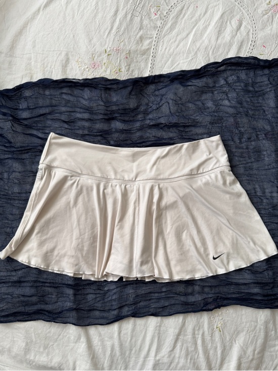 Nike Dresses & Skirts - Nike Cream White Tennis Skort with Black Swoosh Size XL